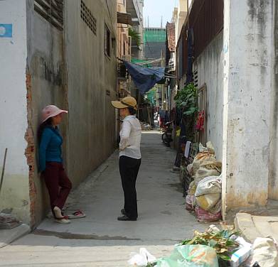 Phnom Penh alley